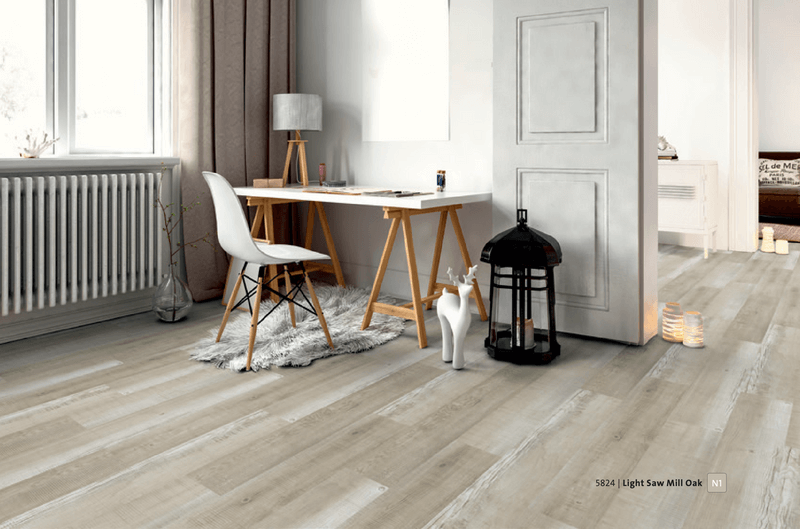 Vinylová podlaha Expona Domestic 5824 Light Saw Mill Oak